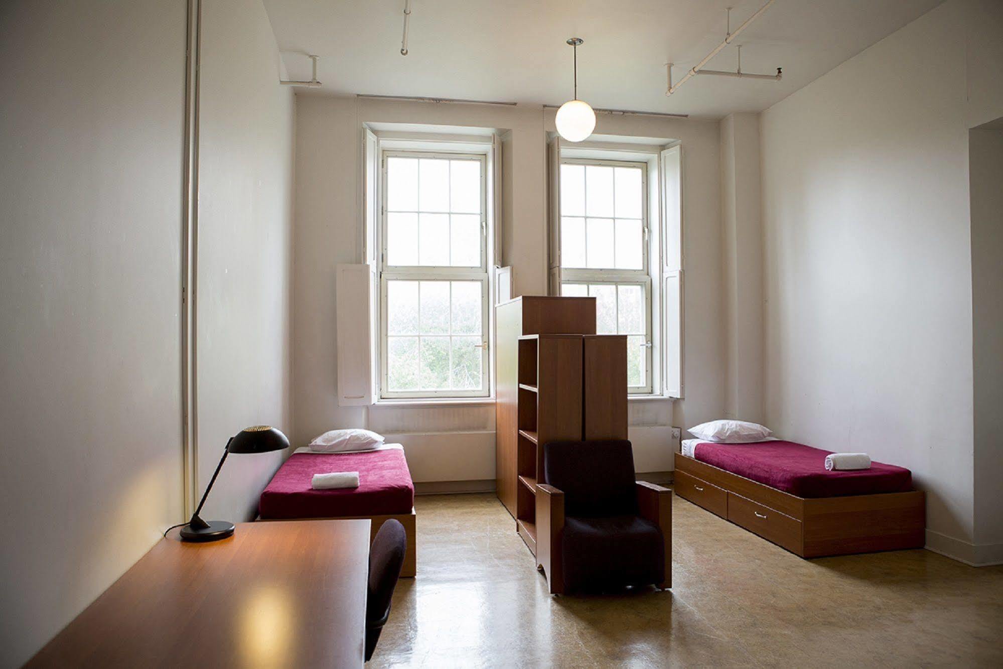 The Grey Nuns Residence By Concordia University Montreal Exterior foto
